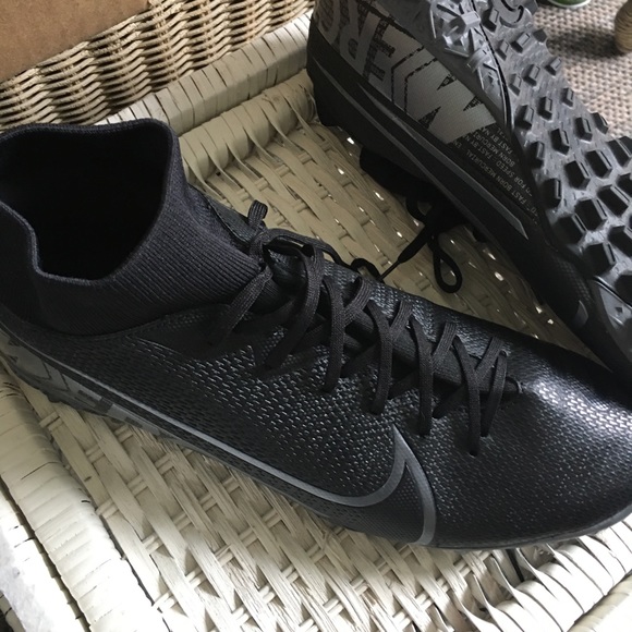 Nike Merurical Indoor Soccer Cleats - Picture 1 of 3